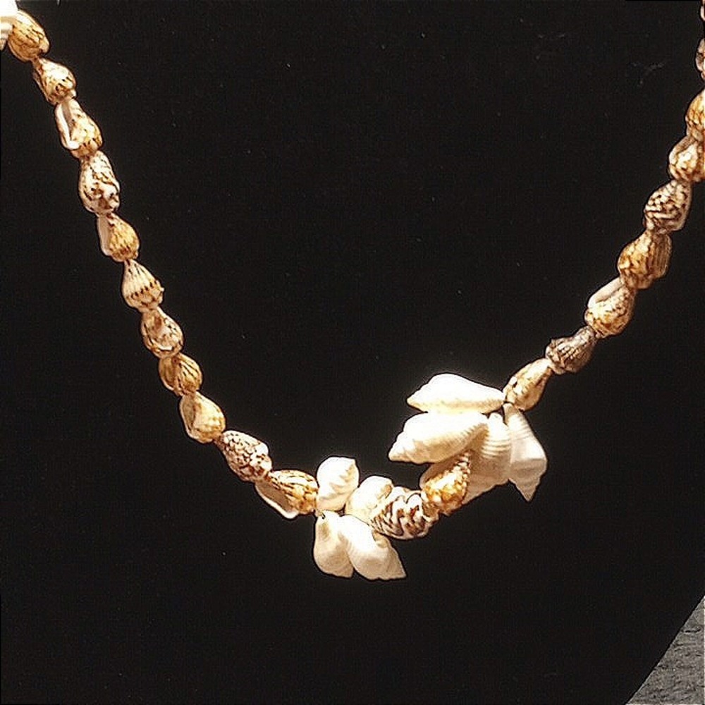 Hawaiian Seashell‎ Necklace Flower Charm Beach Boho 32 in. - Picture 2 of 8